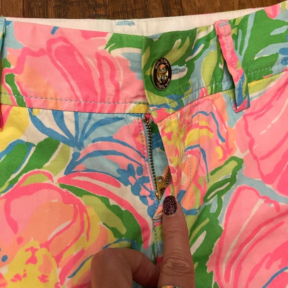 LILLY PULITZER Callahan Shorts- Size 0. - Picture 8 of 14